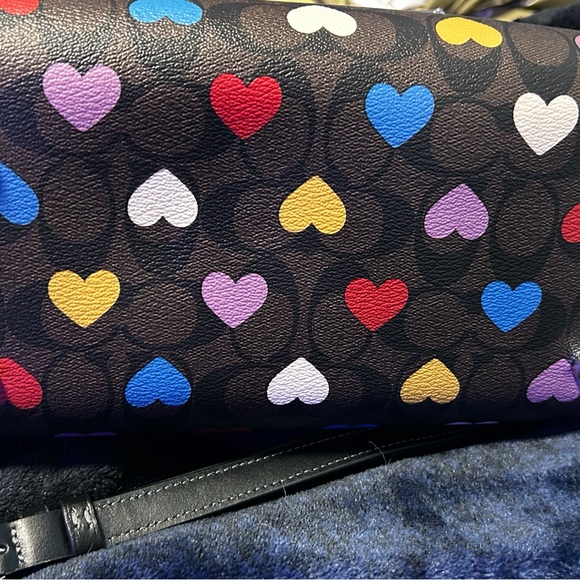 Coach signature canvas print purse with hearts. Comes with matching umbrella! - Picture 8 of 11